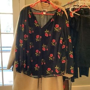 (Bin 7)  Old navy v-neck floral print blouse- L